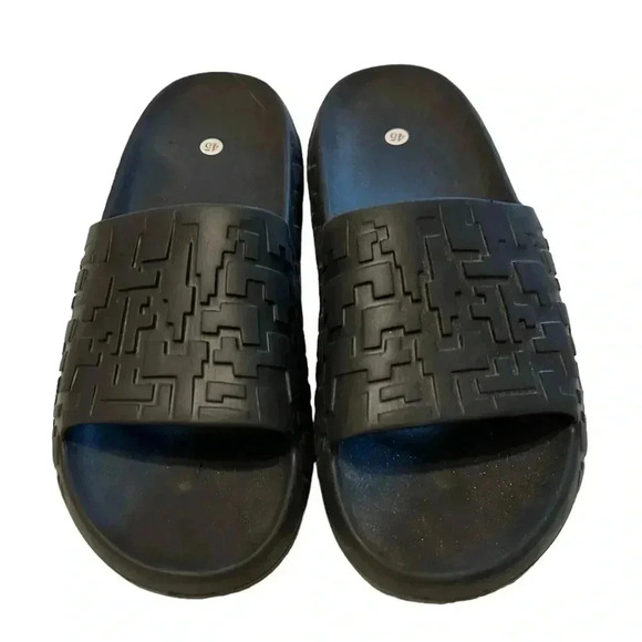 Women’s Size 11 Men’s Size 9.5 Chunky Textured Black Slide On Sandals - Picture 1 of 8
